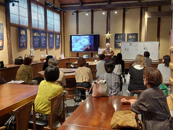 R4年度 視察研修
(石川県金沢市 (株)ヤマト醤油味噌)